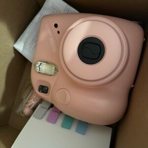 Instax Mini 7+ Blush Pink Instant Camera Bundle
